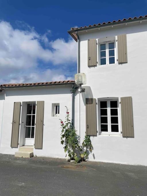 Maison De Vacances La Flotte 00491Ui 外观 照片