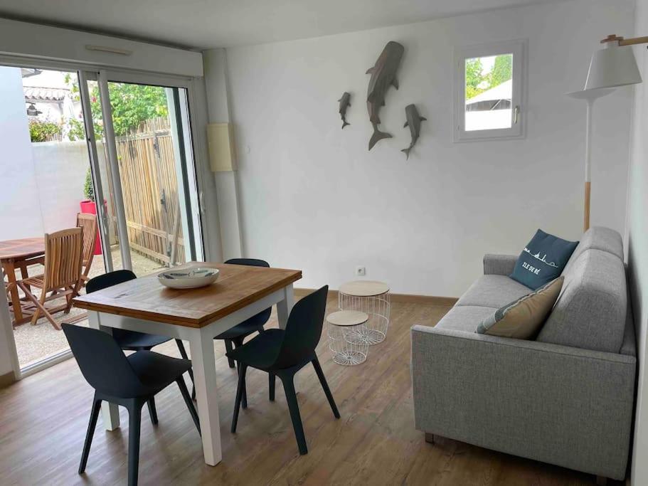 Maison De Vacances La Flotte 00491Ui 外观 照片
